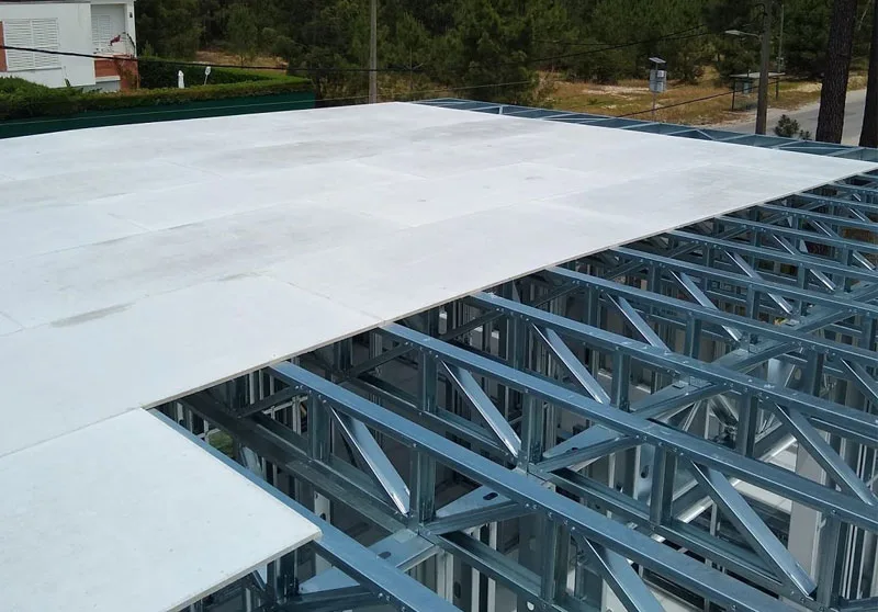 أرضية فرعية من مادة الماغنسيوم