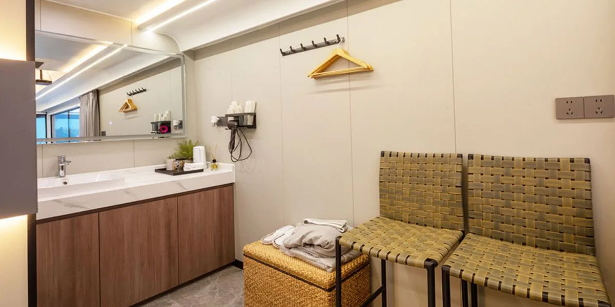 tablero de pared de la casa cápsula